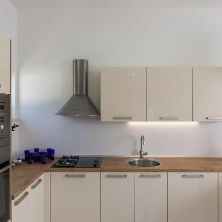 Oase - Three Bedroom With Balcony A4 1 Mlini
